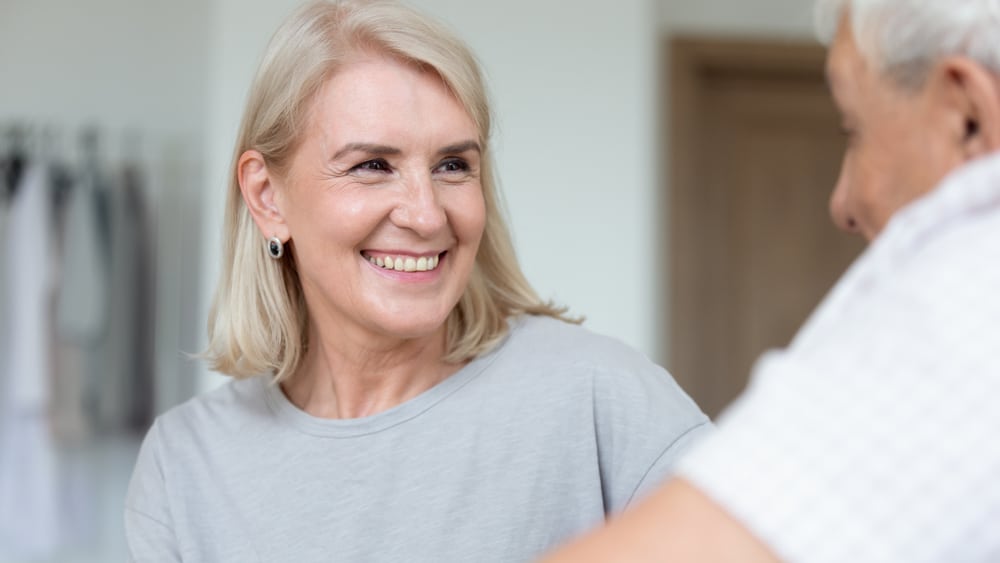 Being a Good Listener and Showing Interest Through Body Language