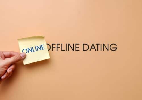 Pros and Cons of Flirting Online and In-Person